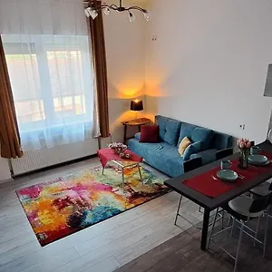  Apartament Napraforgo Apartman Węgry